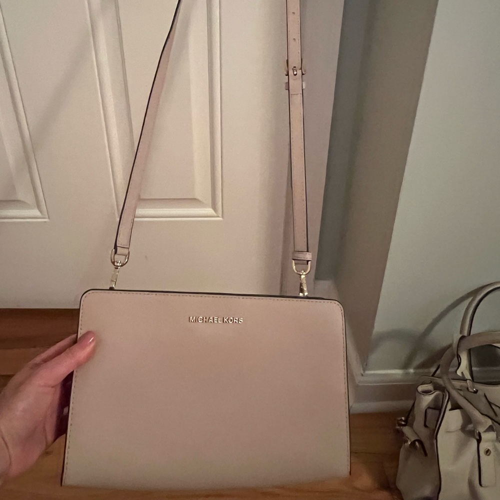 Almost new baby pink  small crossbody bag!